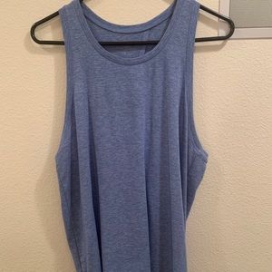 Gap sports tank top with a tie up back: M